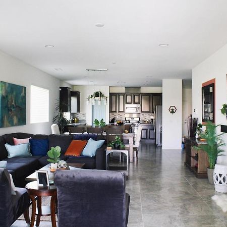 Entire Bungalow W/ Private Pool Near Palm Springs! 인디오 외부 사진