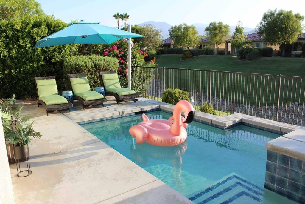 Entire Bungalow W/ Private Pool Near Palm Springs! 인디오 외부 사진