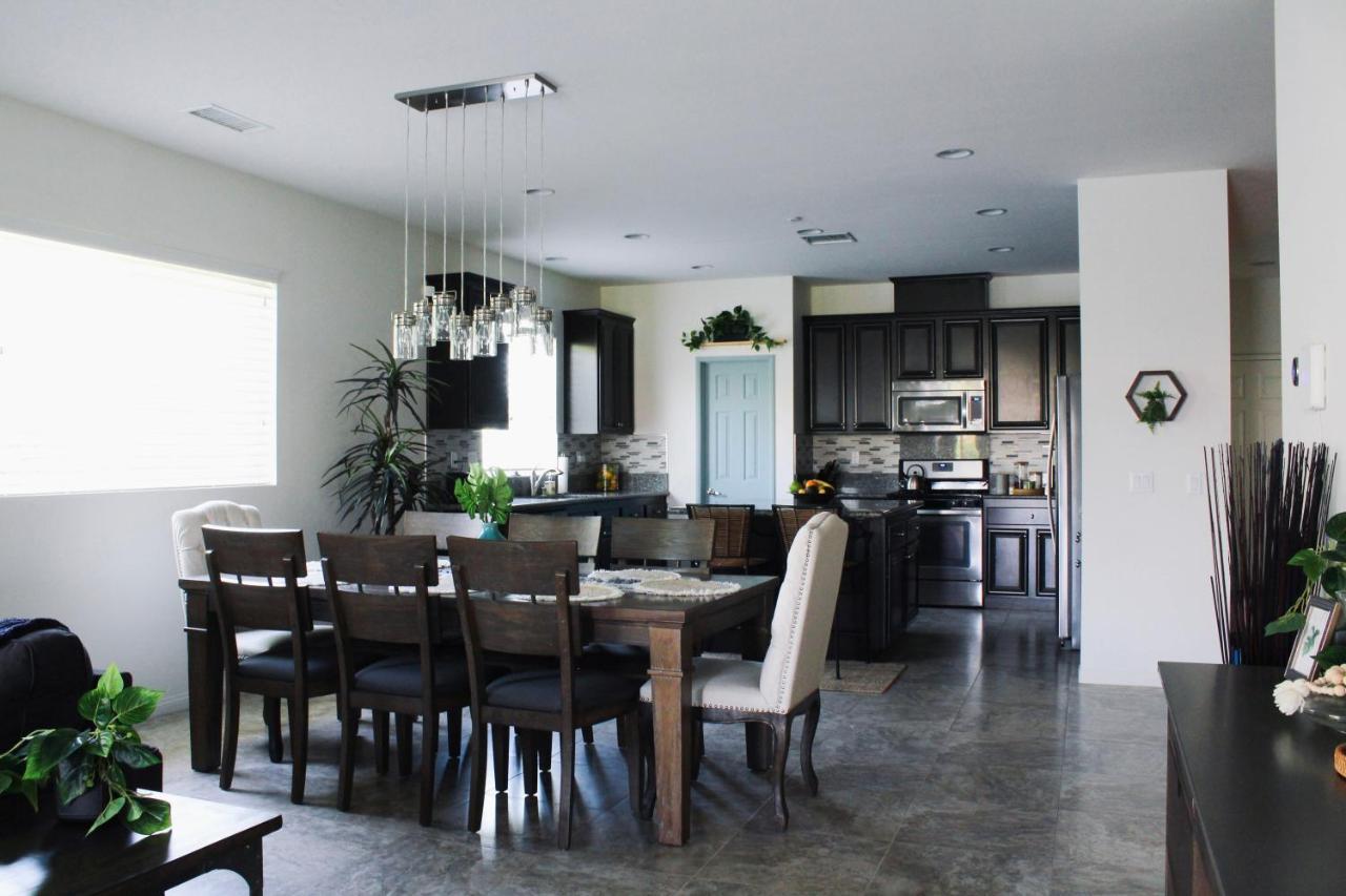 Entire Bungalow W/ Private Pool Near Palm Springs! 인디오 외부 사진