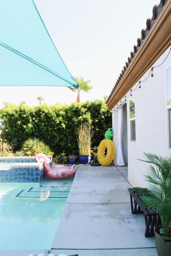 Entire Bungalow W/ Private Pool Near Palm Springs! 인디오 외부 사진